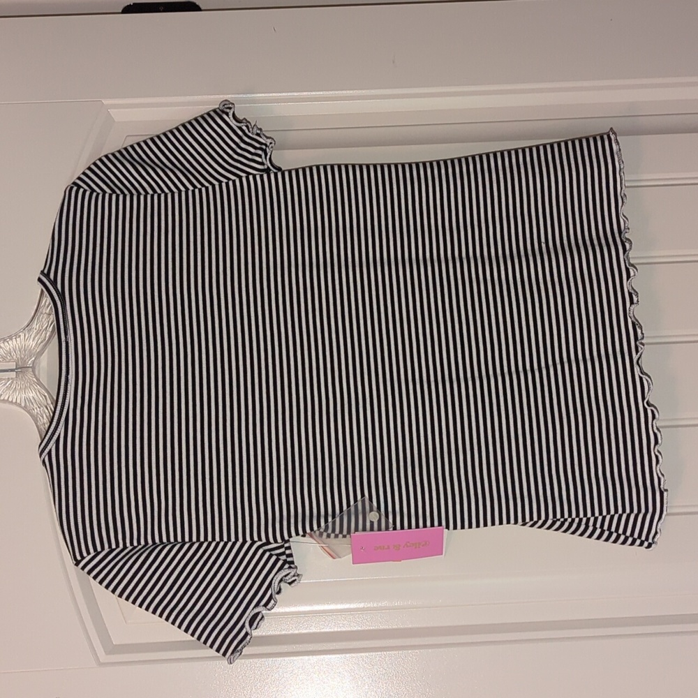 Riley & Rae Ribbed Knit Short-Sleeved Tee - Picture 5 of 9